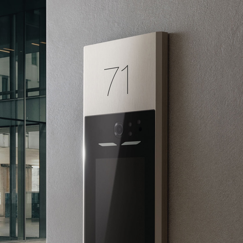 DESIGN ELEGANTE E AMPIA POSSIBILITÀ DI PERSONALIZZAZIONE