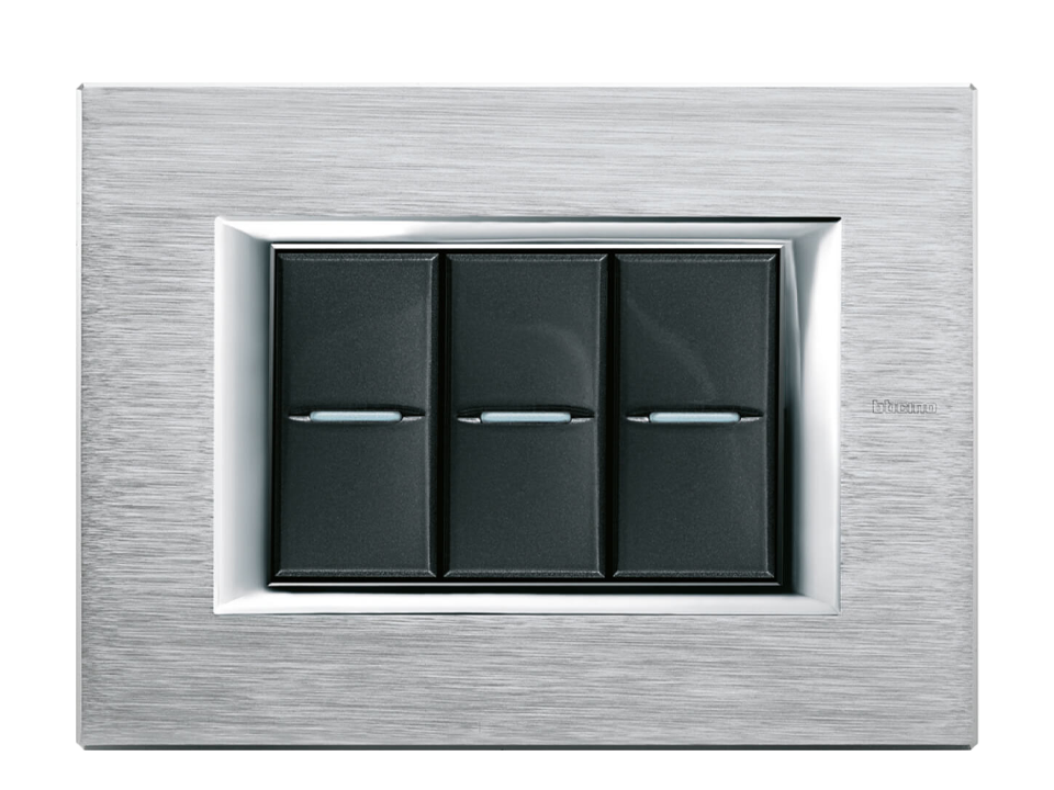 Axolute Brushed Tech